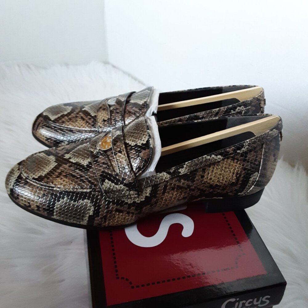 Circus by Sam Edelman Women's Penny Loafer Shoes size 6M
